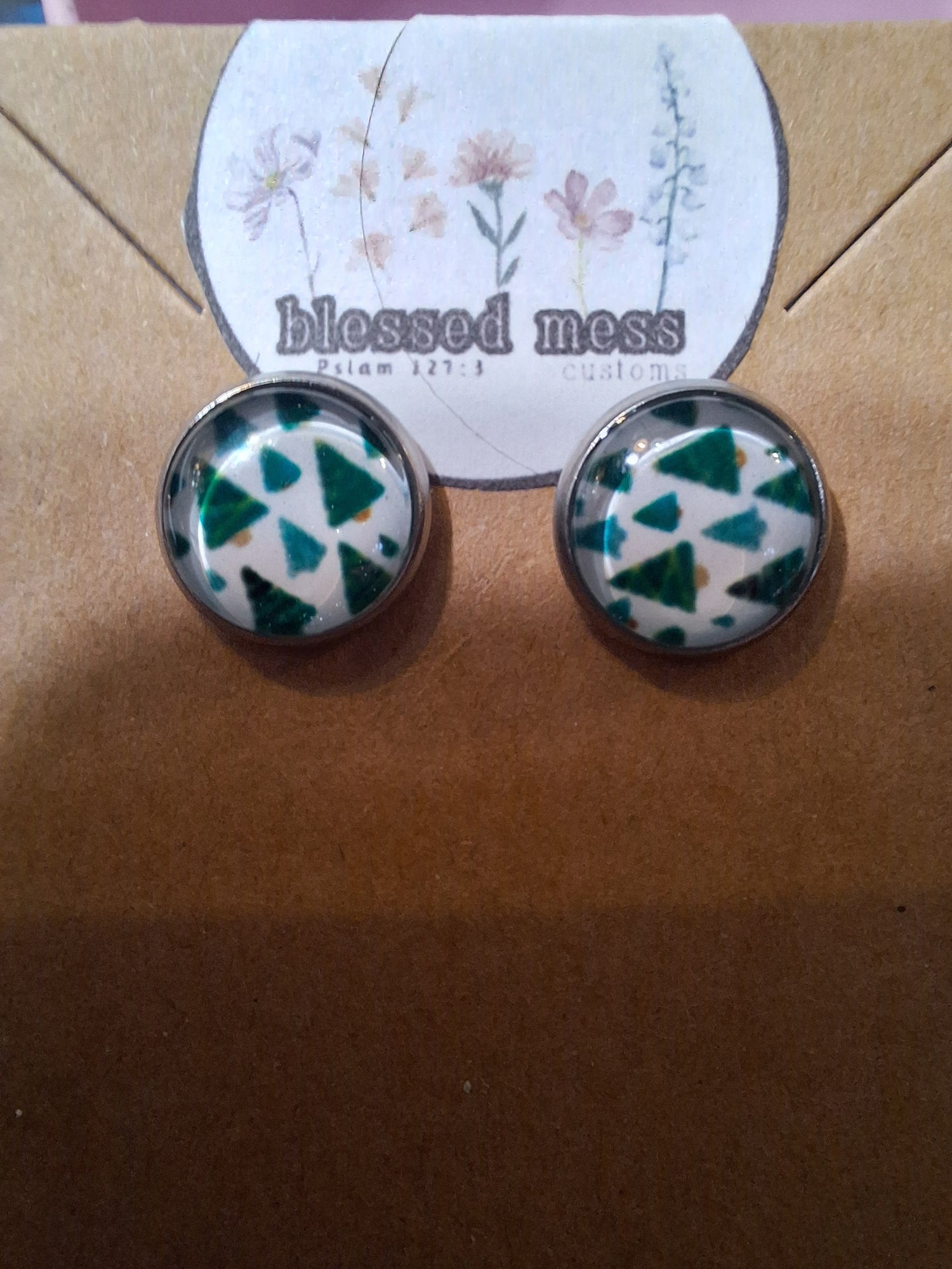 Stud / Clip On Earrings